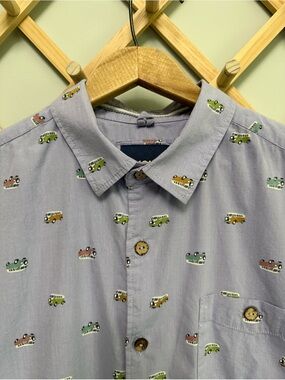 Kolby Men’s Large Gray VW Bus Van Print Short Sleeve Button Up